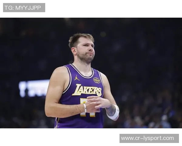 考辛斯质疑为何巅峰哈登遭批评而东契奇却备受赞誉的原因分析